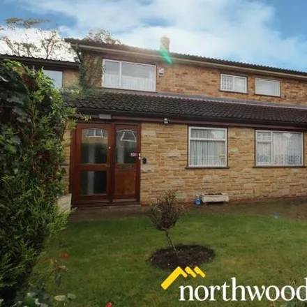 Buy this 3 bed house on Endcliffe Way in Doncaster, DN2 5RR