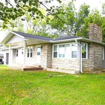 Buy this 2 bed house on 104 East Outer Road in Scott City, MO 63780