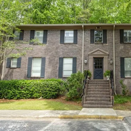 Buy this 2 bed condo on 3748 Country Club Dr Apt D in Birmingham, Alabama