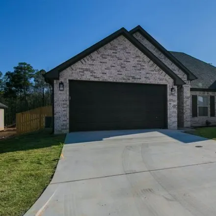 Rent this 4 bed house on 168 Decoy Lane in Hallsville, Harrison County
