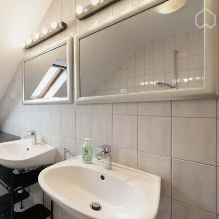 Rent this 4 bed apartment on Moerser Straße 629 in 47802 Krefeld, Germany