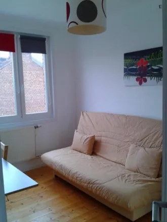 Rent this 5 bed room on 61 Rue Charles Denis Platel in 59120 Loos, France