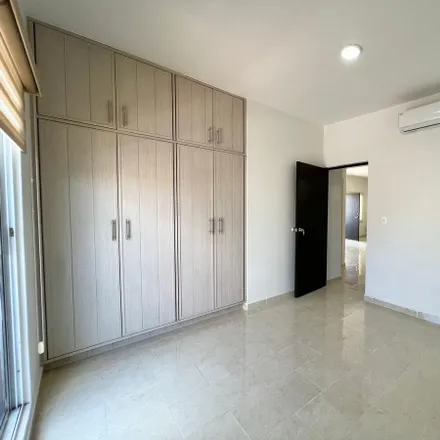 Rent this studio house on Circuito Catania in 77535, ROO
