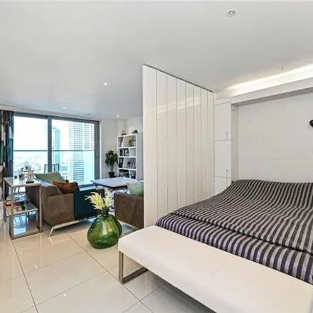 Image 9 - 1 Pan Peninsula Square, Canary Wharf, London, E14 9HA, United Kingdom - Apartment for sale