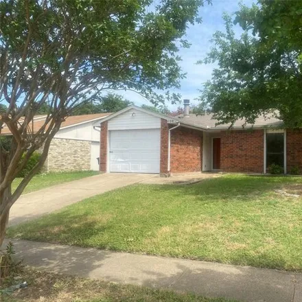 Rent this 3 bed house on 639 Roaming Road Drive in Allen, TX 75003