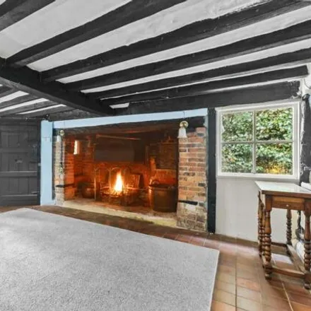 Image 2 - Foresters View, 14 St Leonard's Road, Horsham, RH13 6EJ, United Kingdom - House for sale