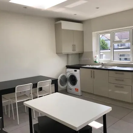 Rent this 5 bed apartment on 40 Babington Road in London, NW4 4LD