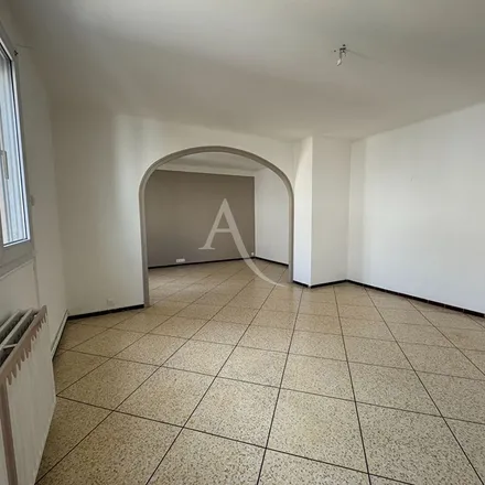 Rent this 5 bed apartment on 1 Place des Arènes in 30000 Nîmes, France