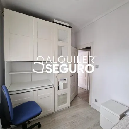 Rent this 3 bed apartment on Juan Sebastián Elcano kalea in 48980 Santurtzi, Spain