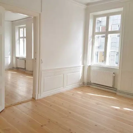 Rent this 3 bed apartment on Butik Salam in Skindergade, 1159 København K
