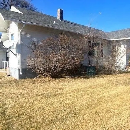 Image 6 - 327 Bates Boulevard, Lodgepole, Cheyenne County, NE 69149, USA - House for sale