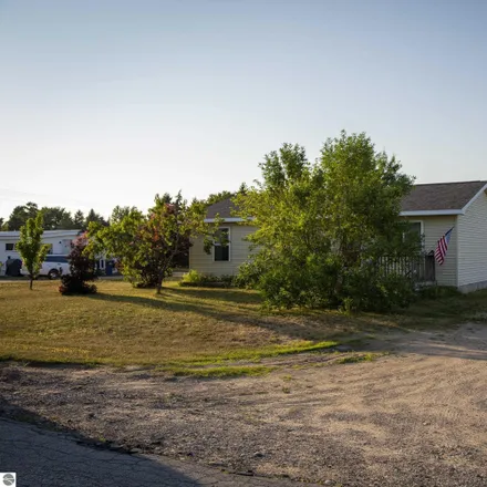 Buy this 3 bed house on 4888 South Flamingo Drive in Grawn, Blair Township