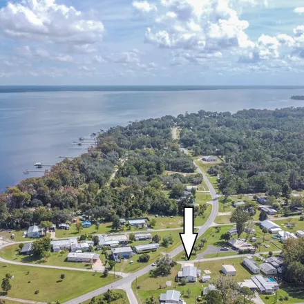 Image 2 - 247 Lake Lane, Putnam County, FL 32112, USA - House for sale