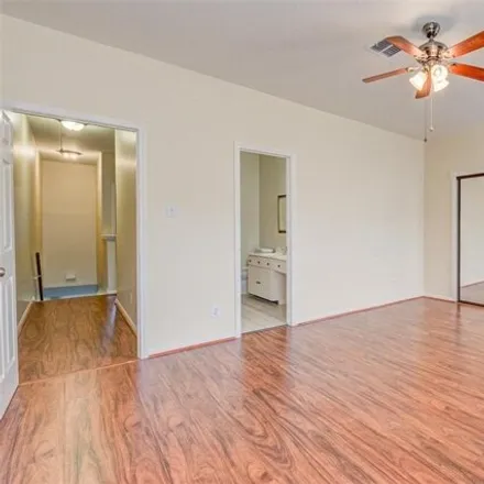 Image 7 - 3048 Holly Hall Street, Houston, TX 77054, USA - House for rent