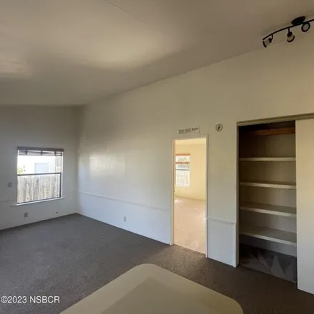 Image 6 - The Willows Mobile Home Park, 1317 North V Street, Lompoc, CA 93436, USA - Apartment for sale