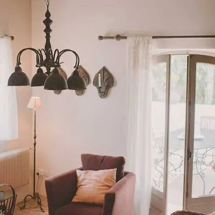 Image 2 - Arpaillargues-et-Aureillac, Gard, France - Apartment for rent