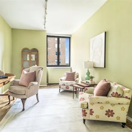 Image 7 - 2 EAST END AVENUE 4B in New York - Apartment for sale