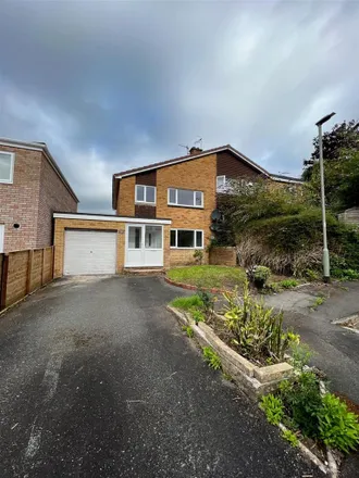 Rent this 3 bed duplex on Langham Way in Ivybridge, PL21 9BX