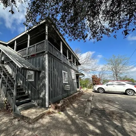 Image 3 - 1007 North Main Street, Cleburne, TX 76033, USA - House for sale
