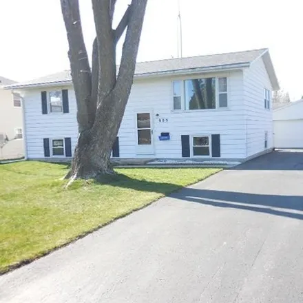 Buy this 3 bed house on 649 East Mill Street in Beaver Dam, WI 53916