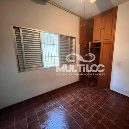 Rent this 3 bed house on Rua São Caetano in Boqueirão, Praia Grande - SP