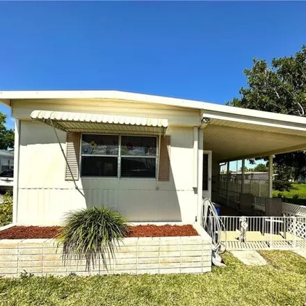 Buy this studio apartment on 331 Lantern Lane in West Mobile Manor, North Fort Myers