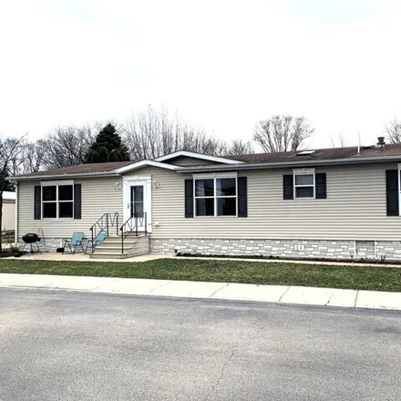 Buy this studio apartment on 436 Club Circle in Belvidere, IL 61008