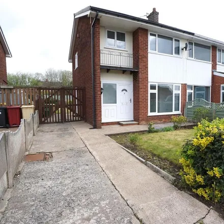 Rent this 3 bed duplex on Rayden Crescent in Daisy Hill, BL5 2ES