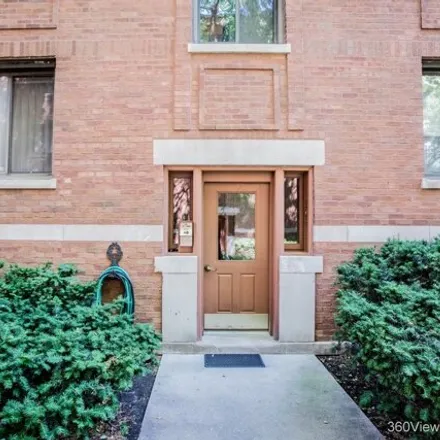 Image 4 - 806 W Lakeside Pl Apt 302, Chicago, Illinois, 60640 - Condo for sale