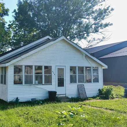 Buy this 3 bed house on 1699 Woodrow Street in Ashcroft Addition, Poplar Bluff