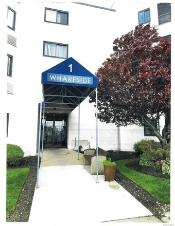 Image 1 - Wharfside, 725 Miller Avenue, Village of Freeport, NY 11520, USA - Apartment for rent