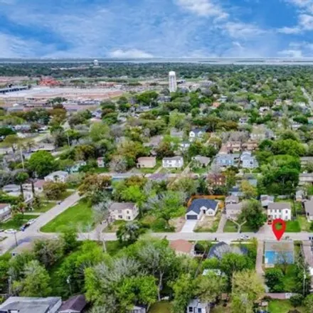 Image 3 - 1227 1st Avenue North, Texas City, TX 77590, USA - House for sale