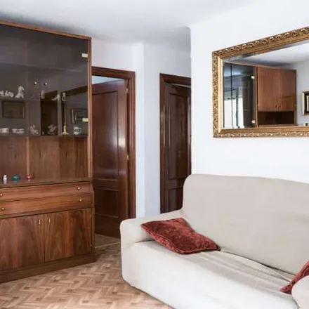 Image 8 - Calle de Pablo Casals, 6, 28011 Madrid, Spain - Apartment for rent
