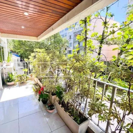 Rent this 3 bed apartment on Edifício Havaí in Avenida Vieira Souto 366, Ipanema