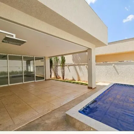 Buy this 4 bed house on Avenida dos Resedas in Jardim Vitória II, Goiânia - GO