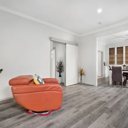 Rent this 5 bed apartment on Sturt Street in Alfredton VIC 3350, Australia