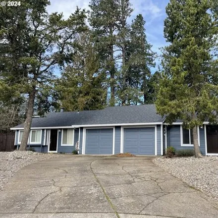 Buy this 5 bed house on 9107 Southwest Cedarcrest Street in Tigard, OR 97223