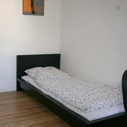 Rent this 4 bed room on Berlin Midye in Nettelbeckplatz, 13347 Berlin