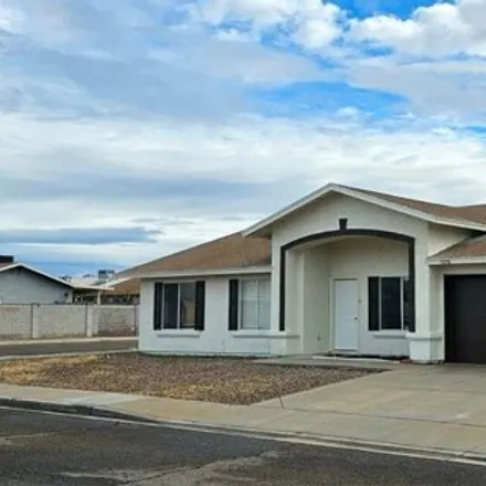 Rent this 4 bed house on 11315 E 26th St in Yuma, Arizona