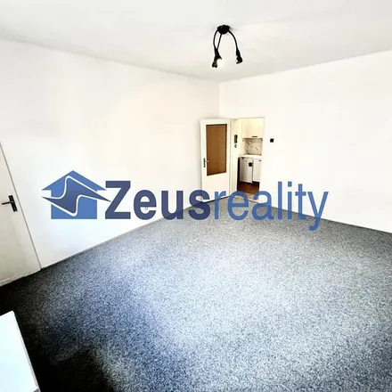 Image 6 - Ronkova, 180 00 Prague, Czechia - Apartment for rent