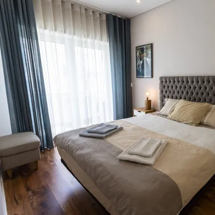 Rent this 1 bed apartment on Escola Básica 1 Santo Condestável in Rua Pereira e Sousa 60, 1350-102 Lisbon