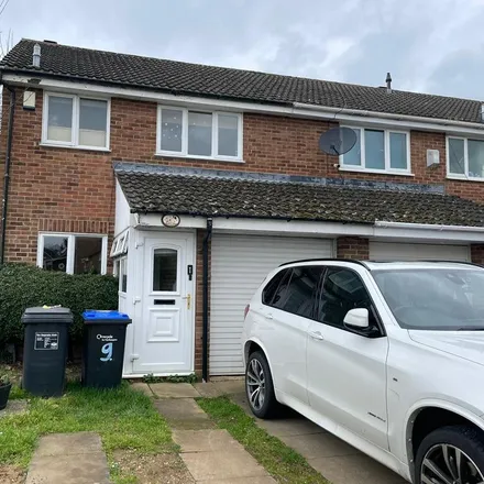 Rent this 3 bed house on Thornfield in Northampton, NN3 8PS
