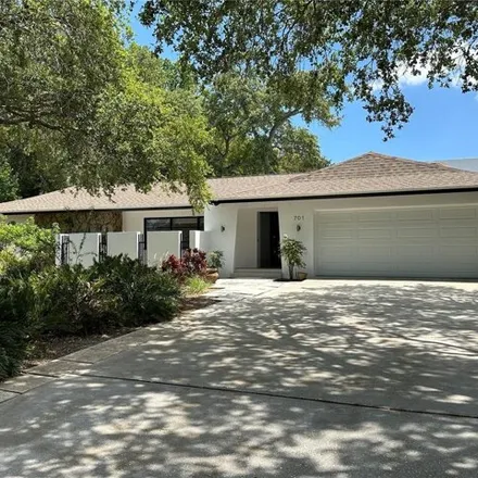 Rent this 4 bed house on 3183 Renatta Drive in Belleair Bluffs, Pinellas County