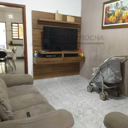 Buy this 2 bed house on Rua Santo Adolfo in Salto, Salto - SP