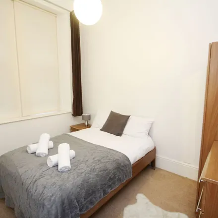 Rent this 2 bed apartment on Doyle's Sandwich Bar in 23 Dean Street, Newcastle upon Tyne