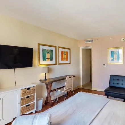 Rent this studio apartment on Honolulu