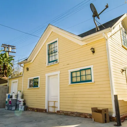 Rent this 2 bed apartment on 2712 Menlo Avenue in Los Angeles, CA 90007
