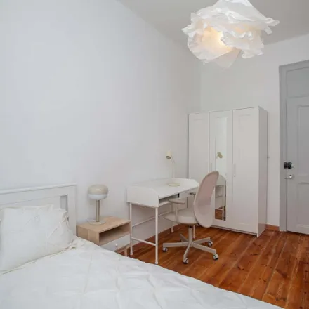 Image 3 - Airbnb, Rua do Carrião, 1150-251 Lisbon, Portugal - Room for rent