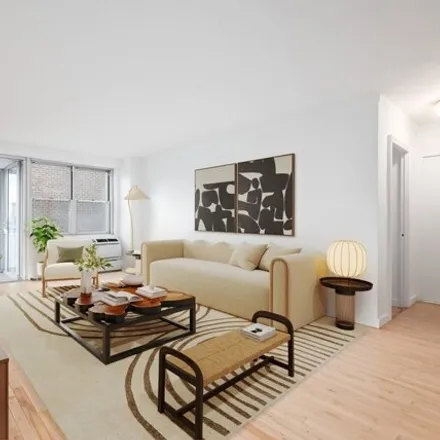 Image 2 - 303 W 66th St # 19ED, New York, 10023 - Apartment for sale