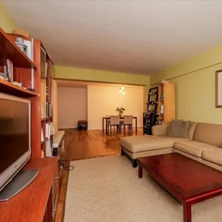 Image 7 - The Devon, 138-25 31st Drive, New York, NY 11354, USA - Apartment for sale